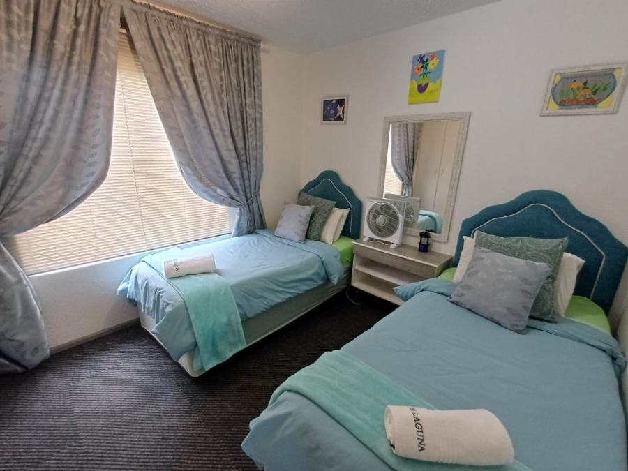 2 Bedroom Property for Sale in Uvongo Beach KwaZulu-Natal