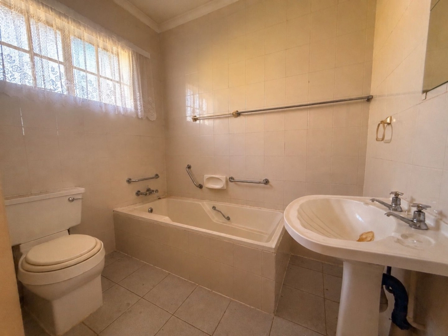 3 Bedroom Property for Sale in Newcastle KwaZulu-Natal