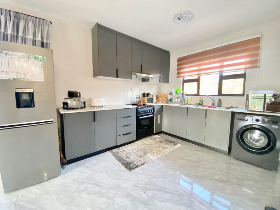 To Let 2 Bedroom Property for Rent in Mount Moreland KwaZulu-Natal