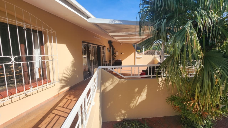 3 Bedroom Property for Sale in St Michaels On Sea KwaZulu-Natal