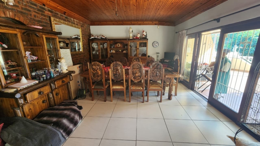 3 Bedroom Property for Sale in St Michaels On Sea KwaZulu-Natal