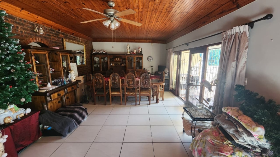 3 Bedroom Property for Sale in St Michaels On Sea KwaZulu-Natal