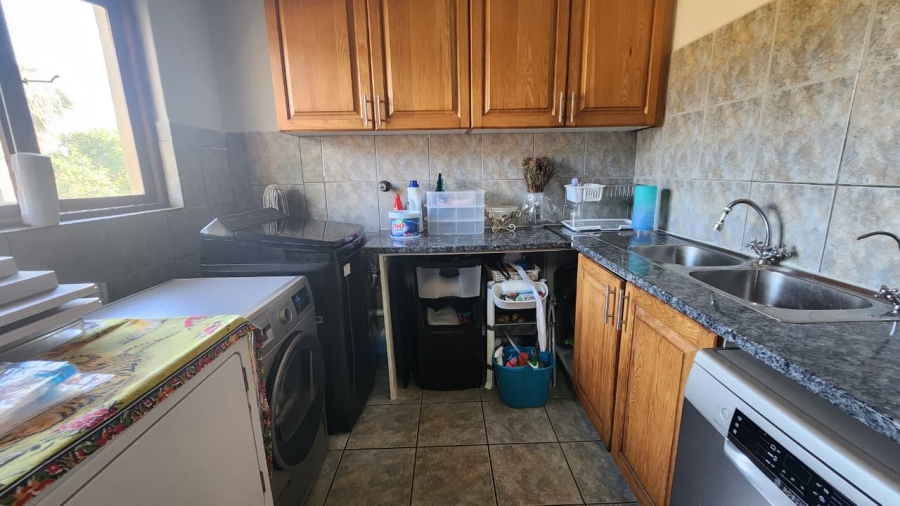 3 Bedroom Property for Sale in St Michaels On Sea KwaZulu-Natal