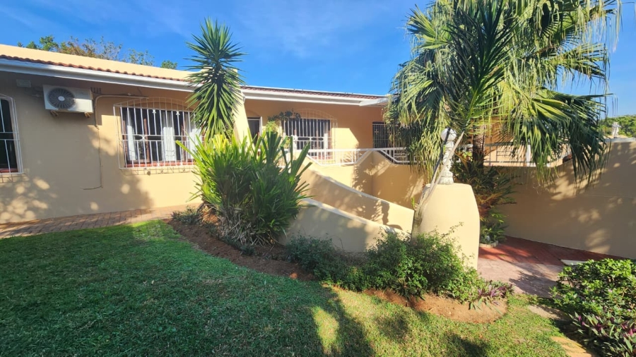 3 Bedroom Property for Sale in St Michaels On Sea KwaZulu-Natal