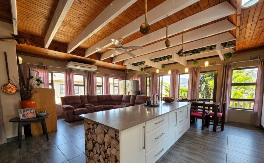 4 Bedroom Property for Sale in Shelly Beach KwaZulu-Natal