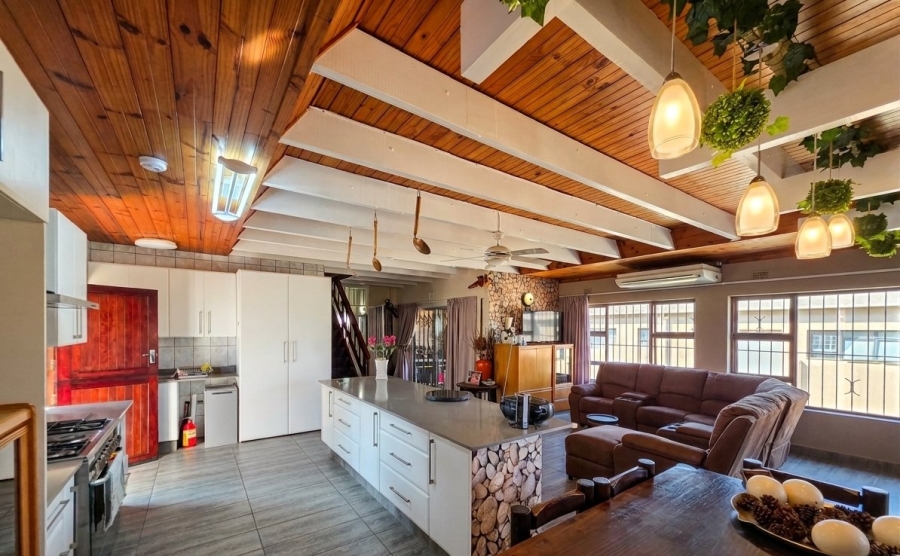 4 Bedroom Property for Sale in Shelly Beach KwaZulu-Natal