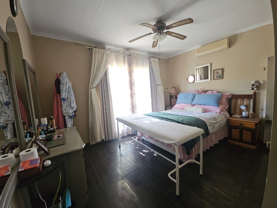 3 Bedroom Property for Sale in Barry Hertzog Park KwaZulu-Natal