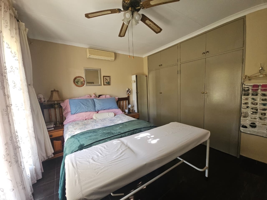 3 Bedroom Property for Sale in Barry Hertzog Park KwaZulu-Natal