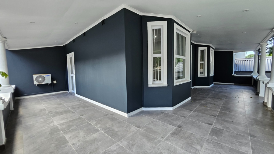 4 Bedroom Property for Sale in Windermere KwaZulu-Natal