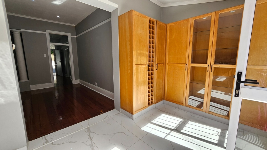 4 Bedroom Property for Sale in Windermere KwaZulu-Natal