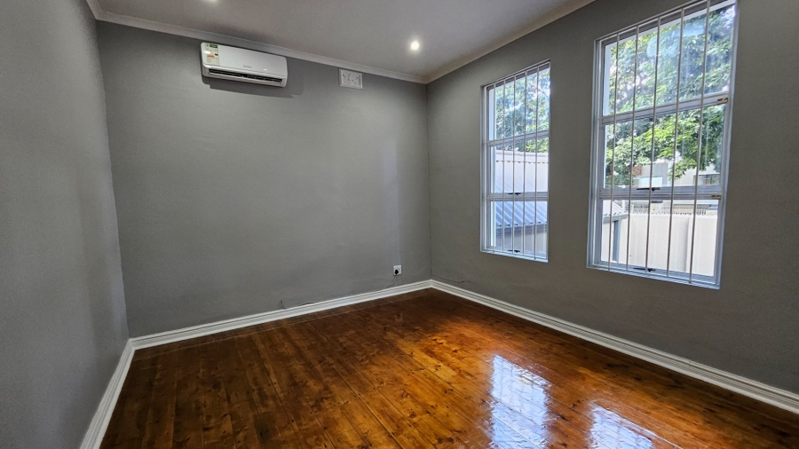 4 Bedroom Property for Sale in Windermere KwaZulu-Natal