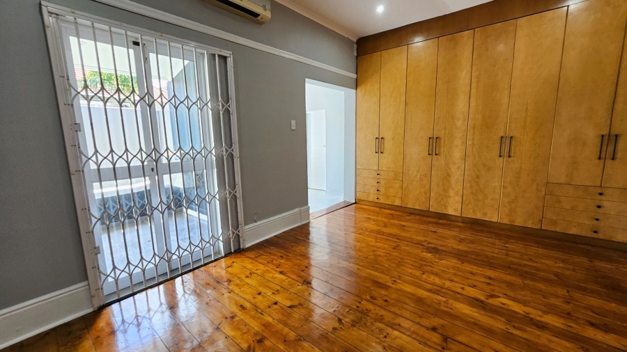 4 Bedroom Property for Sale in Windermere KwaZulu-Natal
