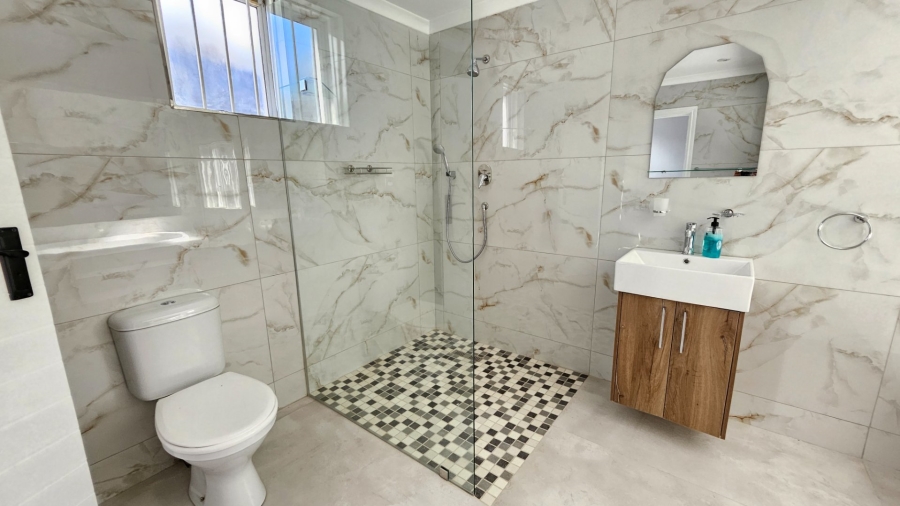 4 Bedroom Property for Sale in Windermere KwaZulu-Natal