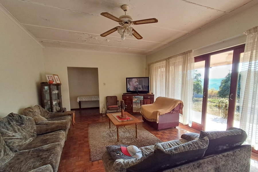 7 Bedroom Property for Sale in Marburg KwaZulu-Natal