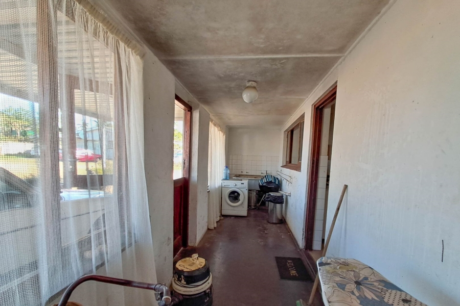 7 Bedroom Property for Sale in Marburg KwaZulu-Natal