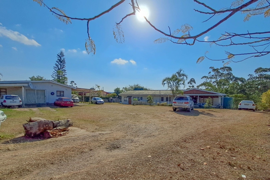 7 Bedroom Property for Sale in Marburg KwaZulu-Natal