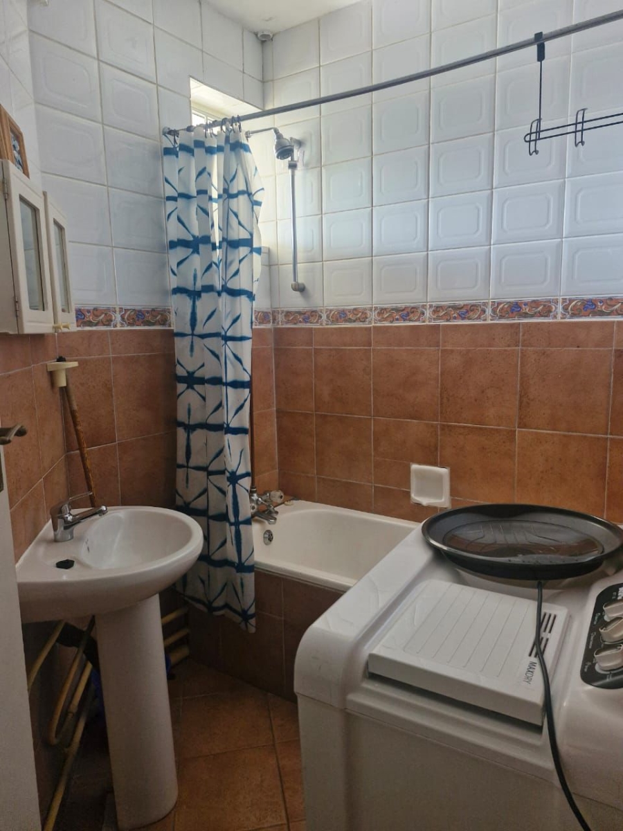 1 Bedroom Property for Sale in Amanzimtoti KwaZulu-Natal