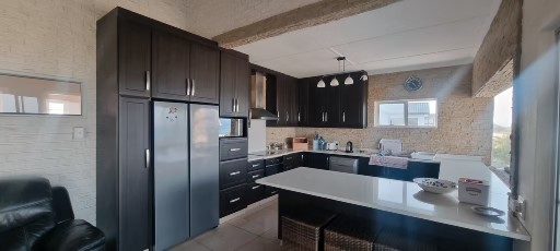 4 Bedroom Property for Sale in Uvongo KwaZulu-Natal