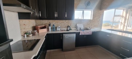 4 Bedroom Property for Sale in Uvongo KwaZulu-Natal