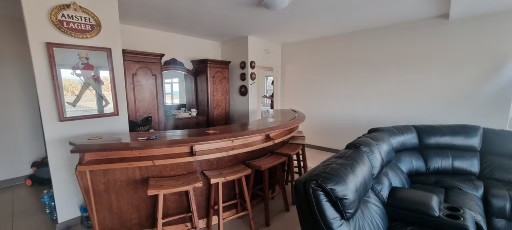 4 Bedroom Property for Sale in Uvongo KwaZulu-Natal