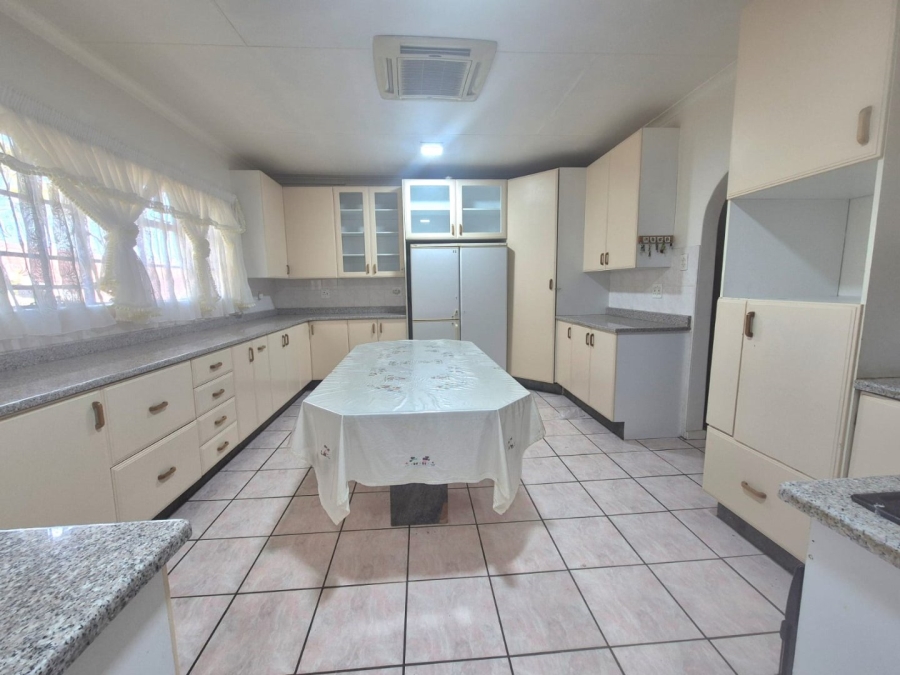 3 Bedroom Property for Sale in Aviary Hill KwaZulu-Natal