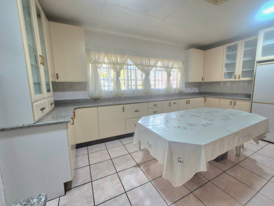 3 Bedroom Property for Sale in Aviary Hill KwaZulu-Natal