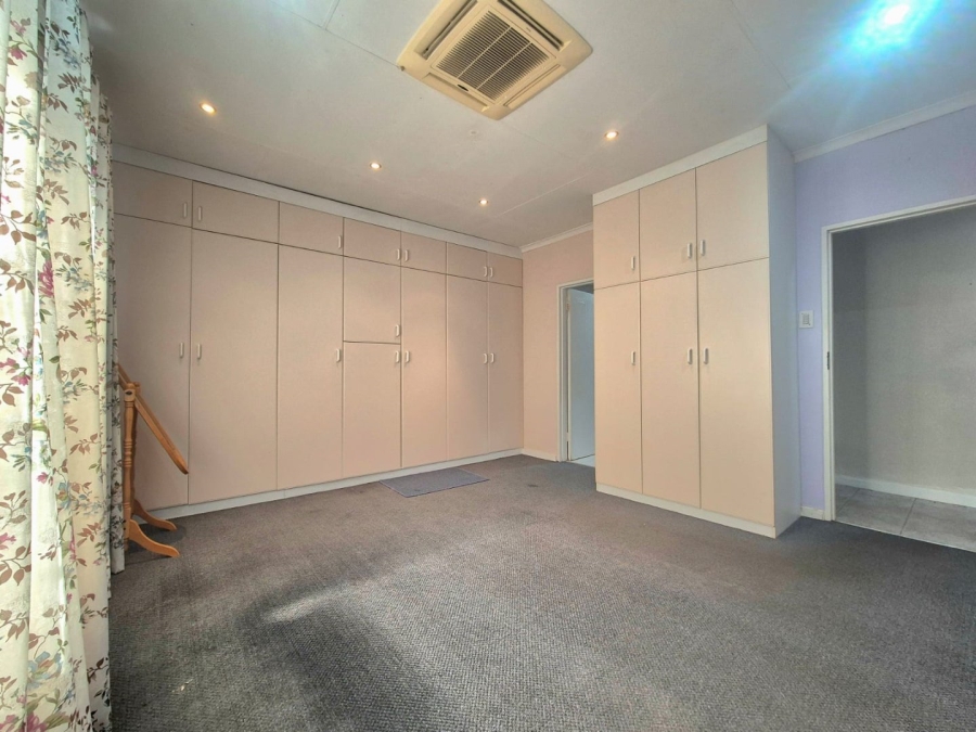 3 Bedroom Property for Sale in Aviary Hill KwaZulu-Natal