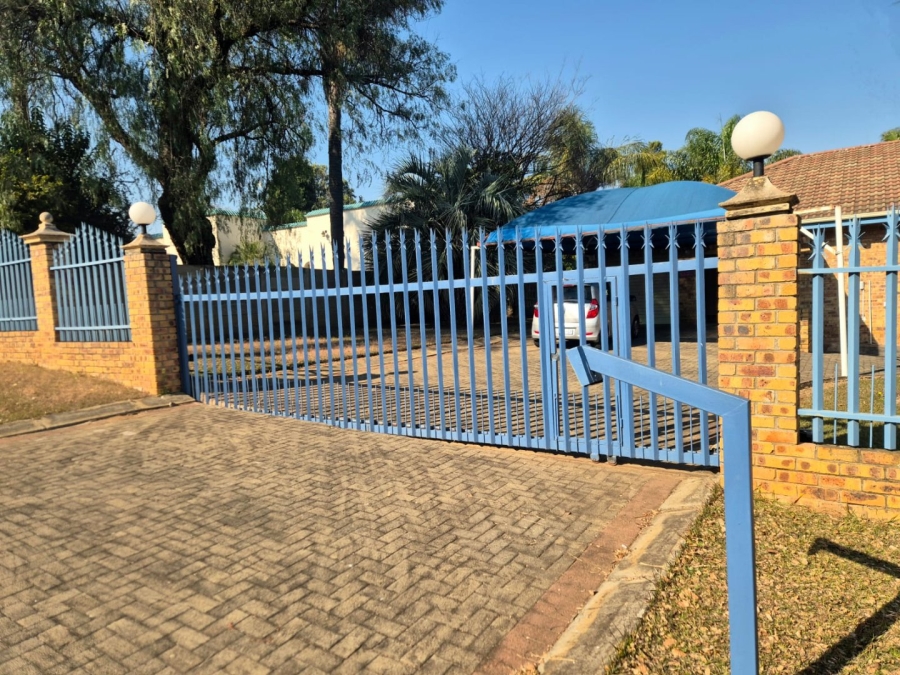 3 Bedroom Property for Sale in Aviary Hill KwaZulu-Natal
