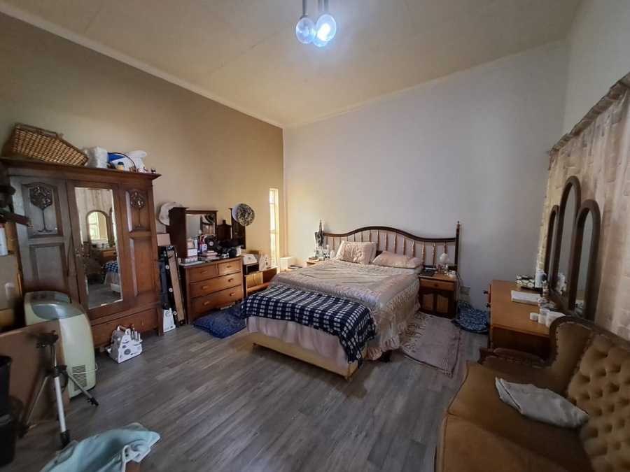 4 Bedroom Property for Sale in Huttenheights KwaZulu-Natal