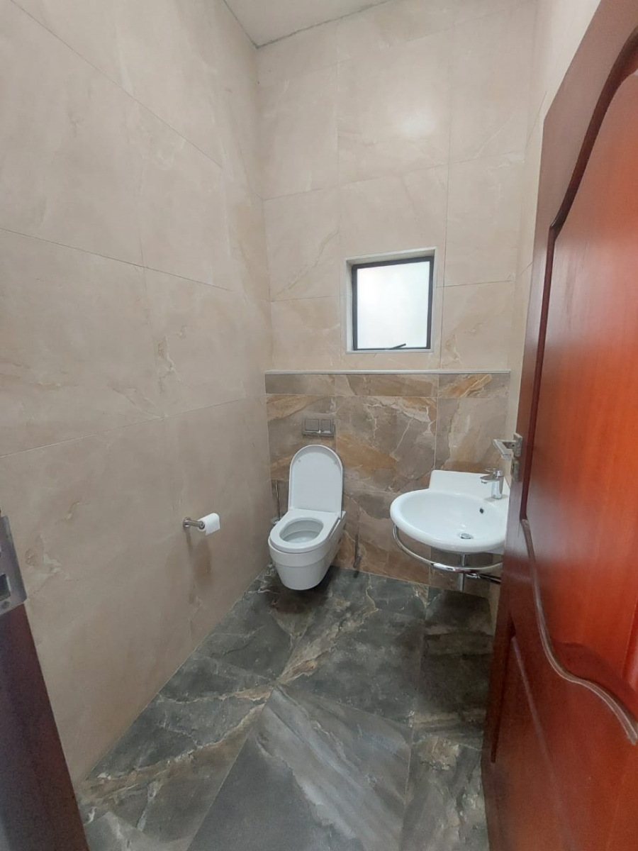 To Let Commercial Property for Rent in Bluff KwaZulu-Natal
