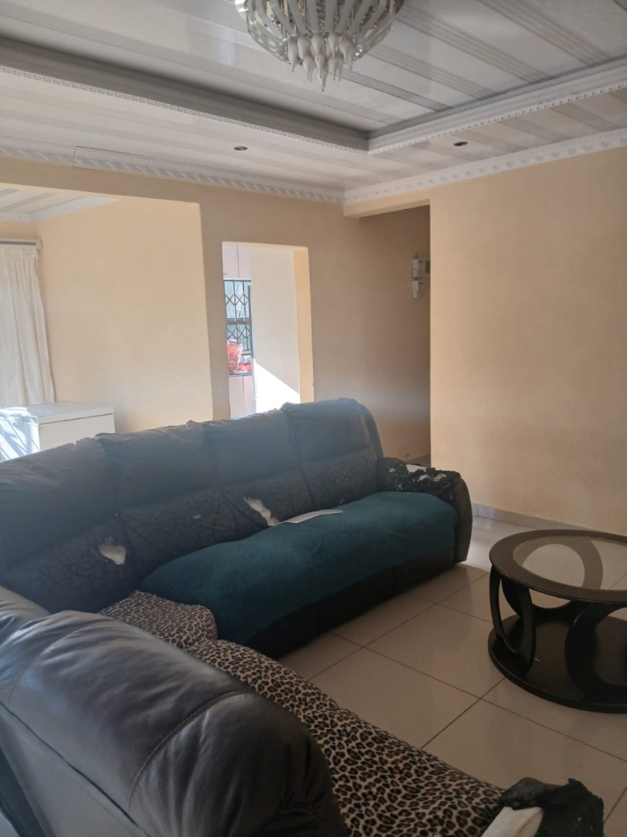 3 Bedroom Property for Sale in Lovu KwaZulu-Natal