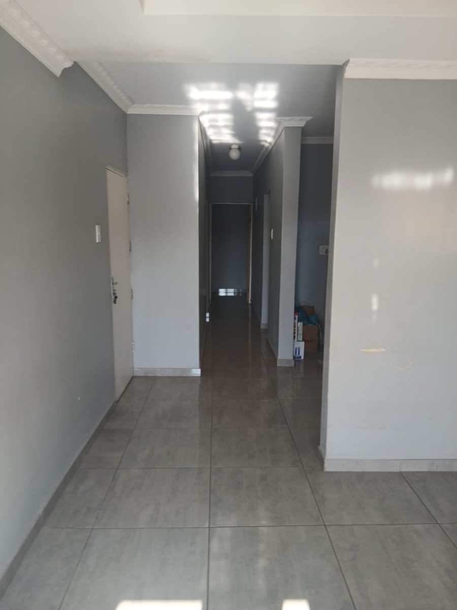 3 Bedroom Property for Sale in Lovu KwaZulu-Natal