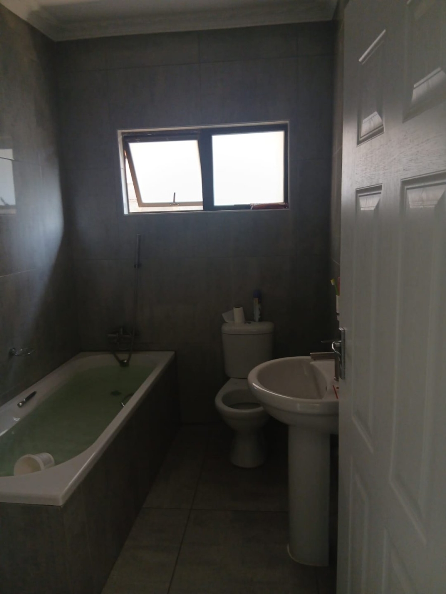 3 Bedroom Property for Sale in Lovu KwaZulu-Natal