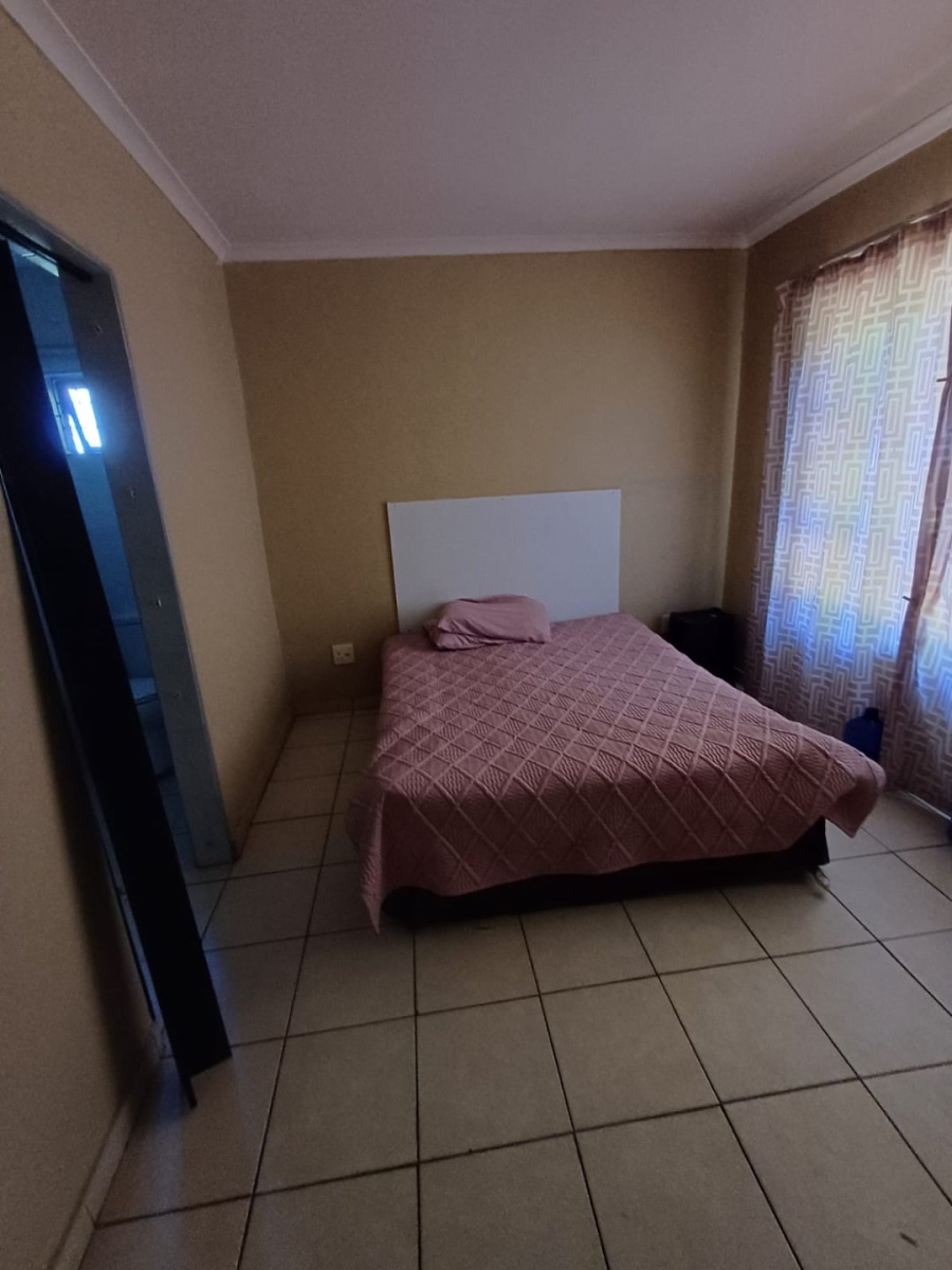 7 Bedroom Property for Sale in Sea Park KwaZulu-Natal