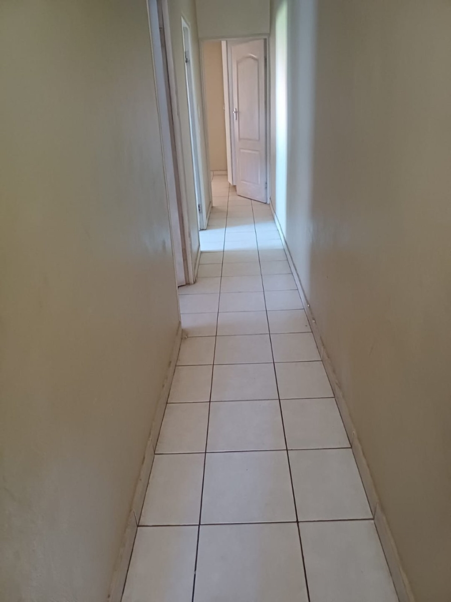 7 Bedroom Property for Sale in Sea Park KwaZulu-Natal