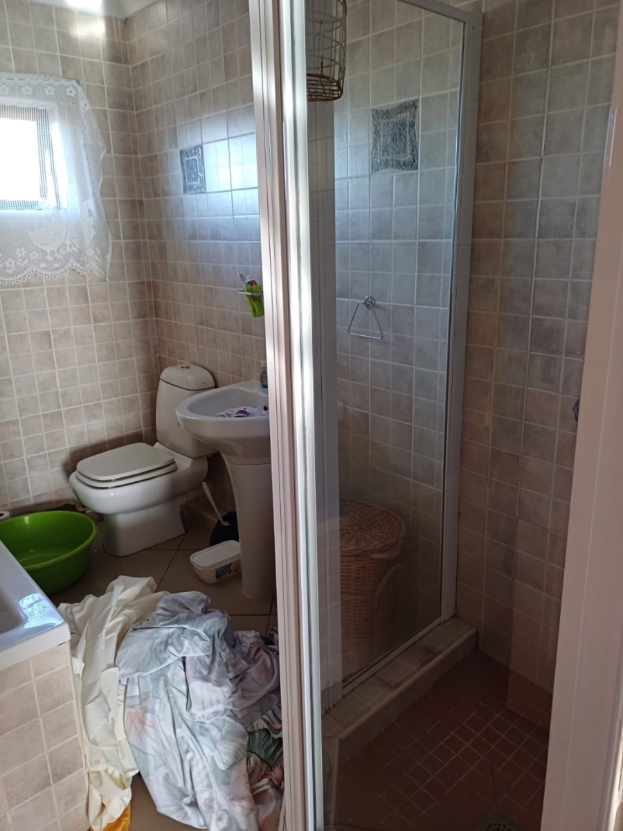 7 Bedroom Property for Sale in Sea Park KwaZulu-Natal