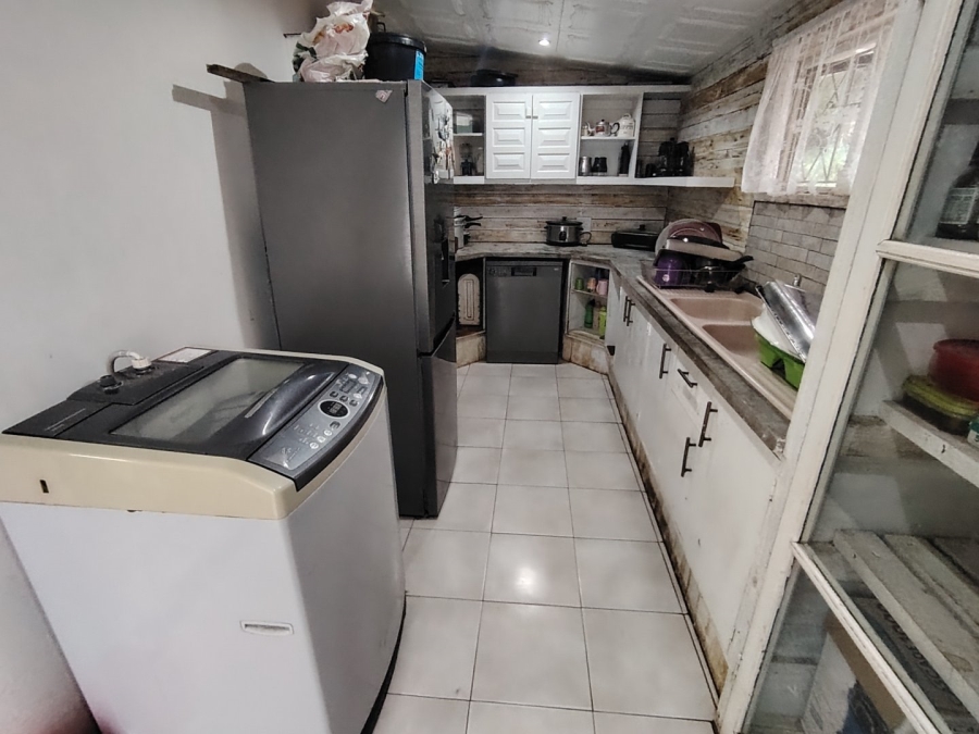4 Bedroom Property for Sale in Margate KwaZulu-Natal