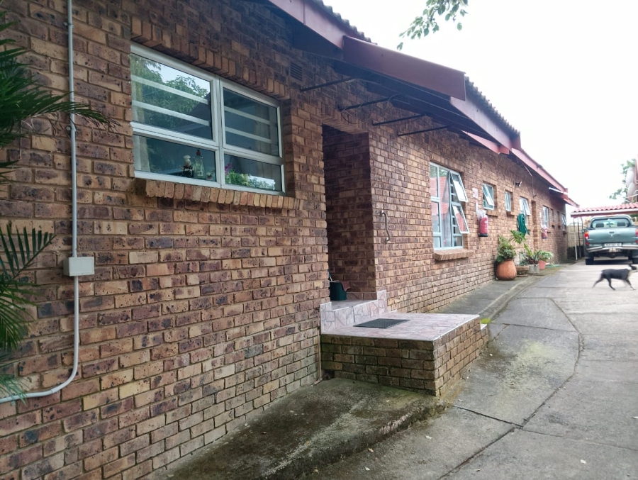 11 Bedroom Property for Sale in Uvongo KwaZulu-Natal