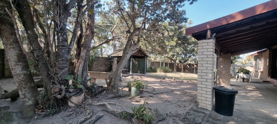 11 Bedroom Property for Sale in Uvongo KwaZulu-Natal