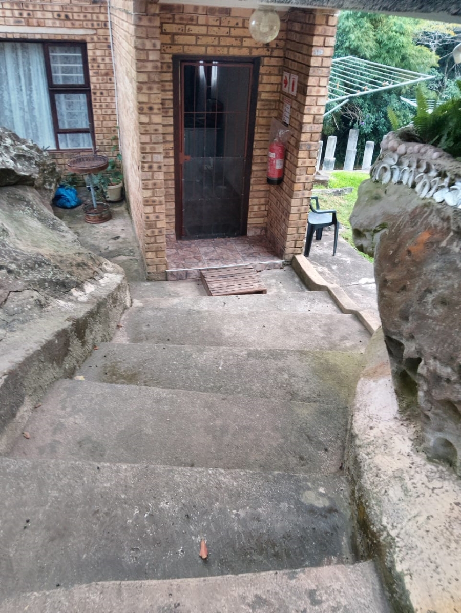 11 Bedroom Property for Sale in Uvongo KwaZulu-Natal