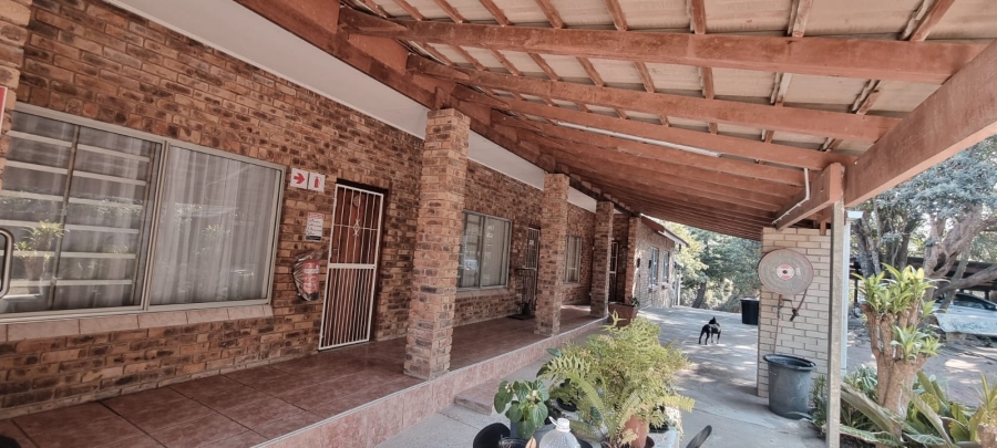 11 Bedroom Property for Sale in Uvongo KwaZulu-Natal