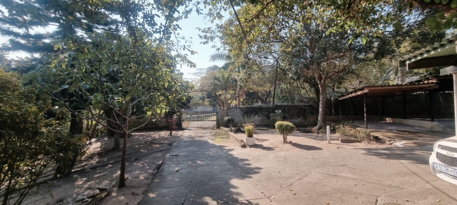 11 Bedroom Property for Sale in Uvongo KwaZulu-Natal