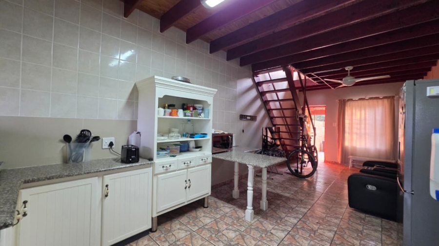 11 Bedroom Property for Sale in Uvongo KwaZulu-Natal