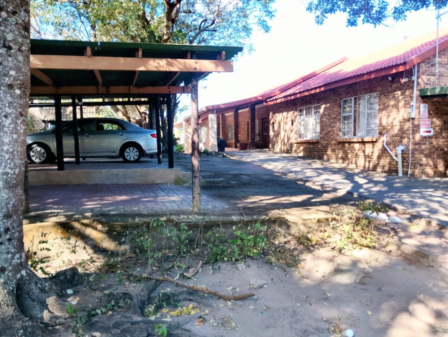 11 Bedroom Property for Sale in Uvongo KwaZulu-Natal
