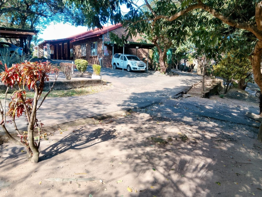 11 Bedroom Property for Sale in Uvongo KwaZulu-Natal