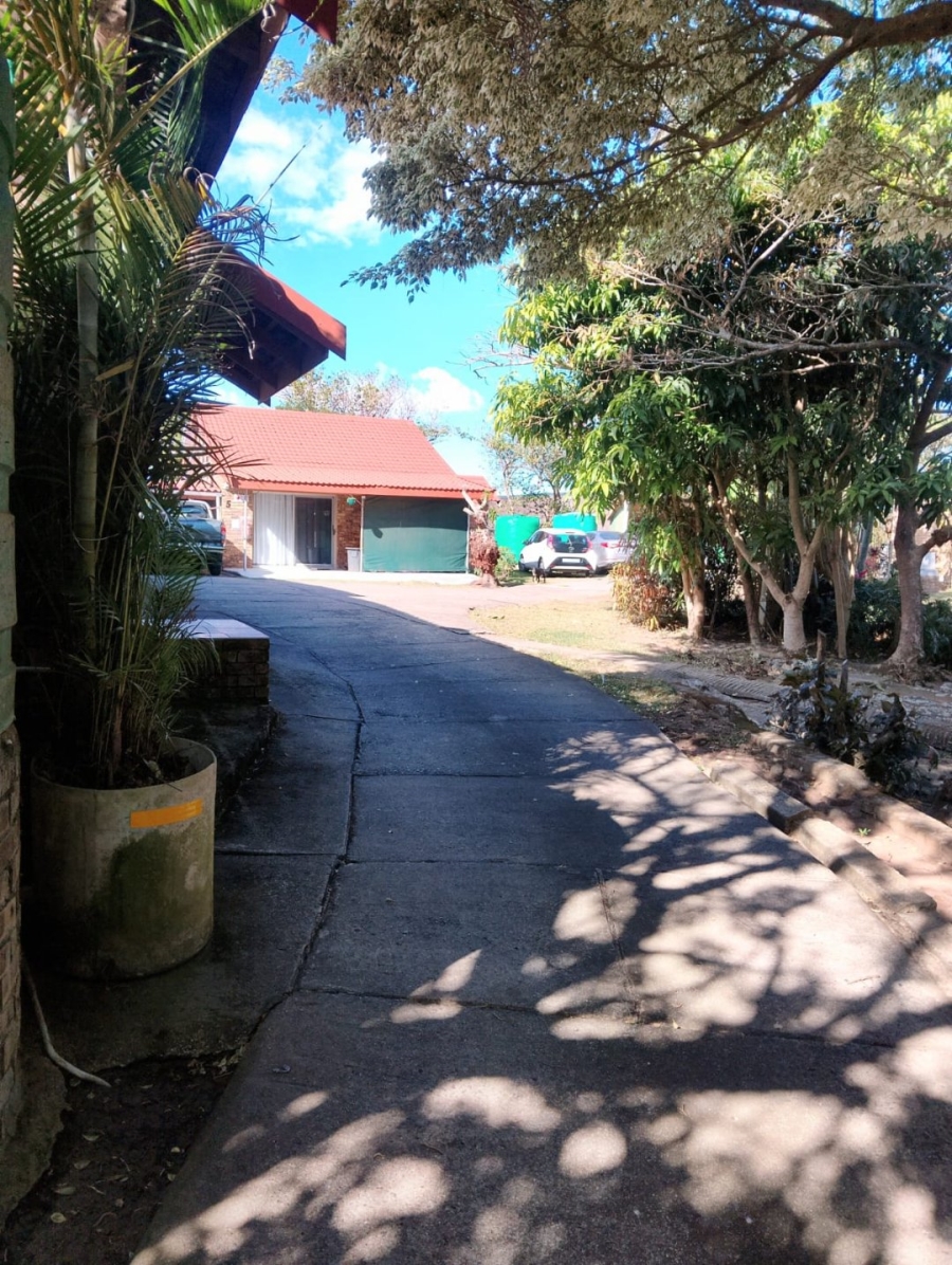 11 Bedroom Property for Sale in Uvongo KwaZulu-Natal