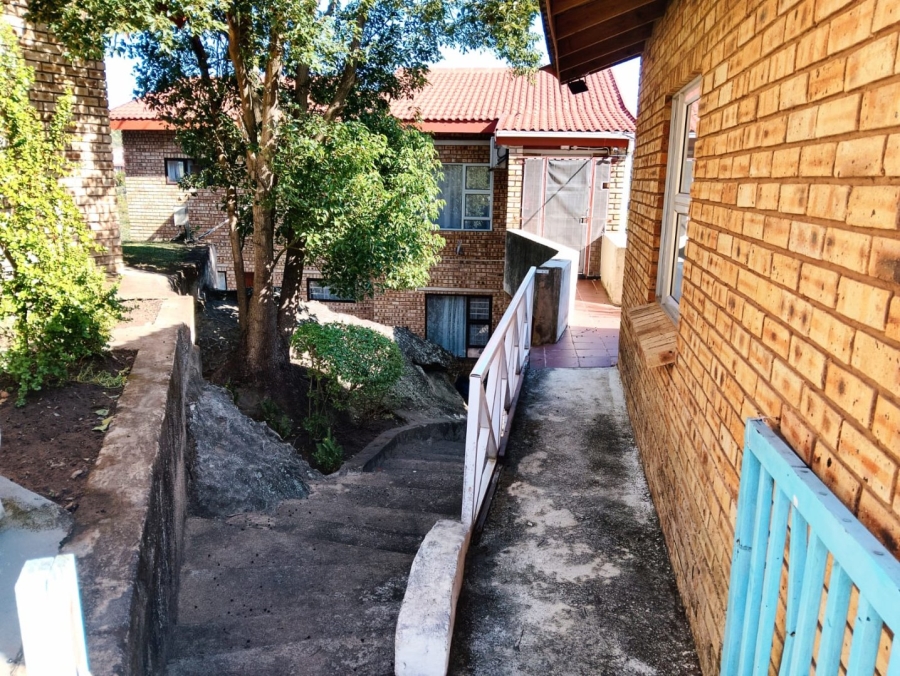 11 Bedroom Property for Sale in Uvongo KwaZulu-Natal