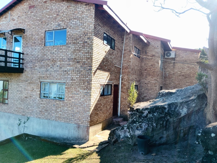 11 Bedroom Property for Sale in Uvongo KwaZulu-Natal