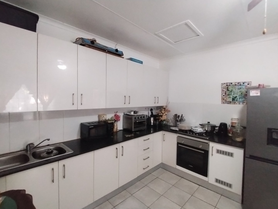 11 Bedroom Property for Sale in Uvongo KwaZulu-Natal