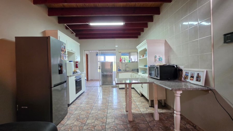 11 Bedroom Property for Sale in Uvongo KwaZulu-Natal